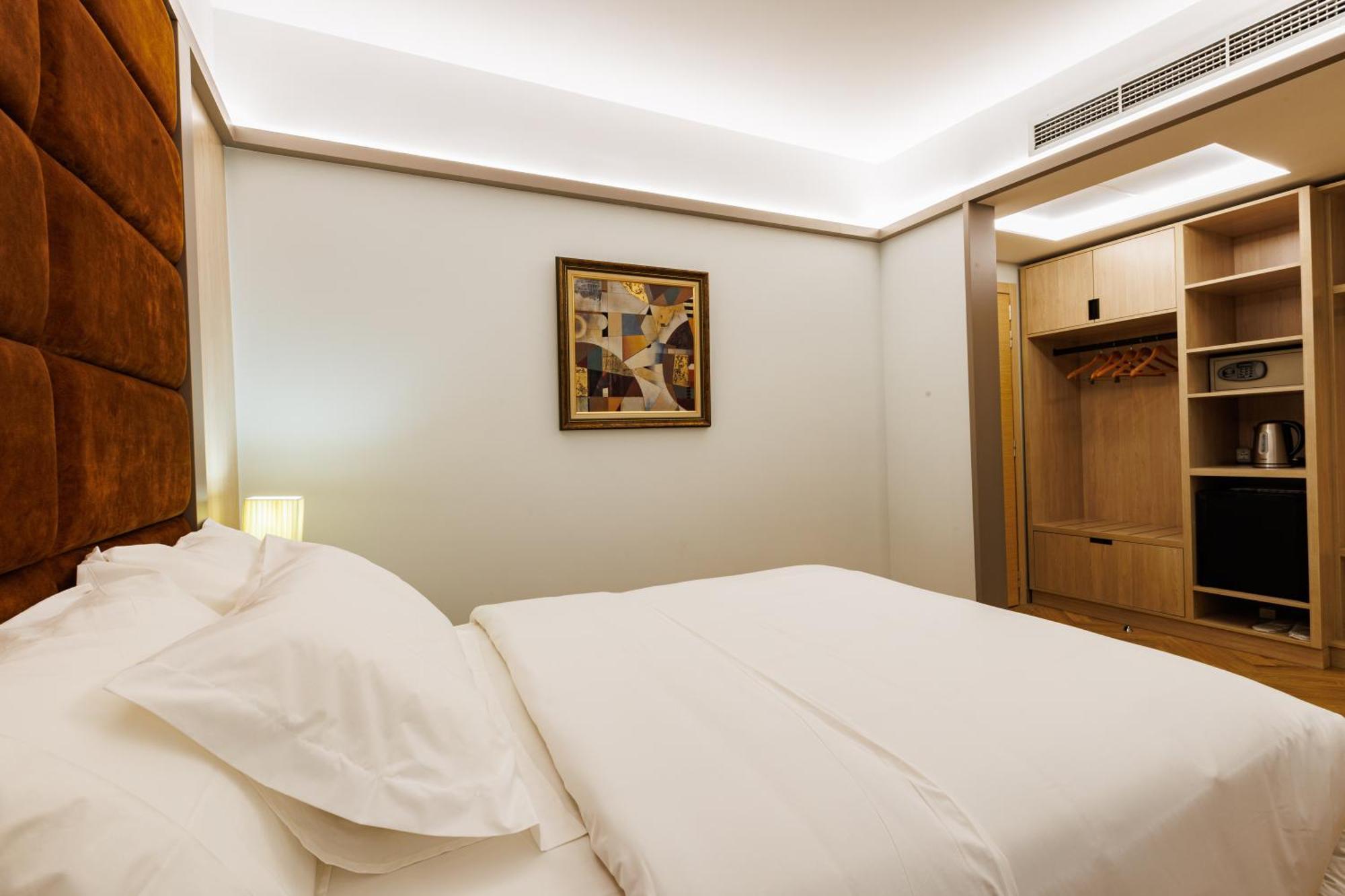 Hotel Fieri Экстерьер фото