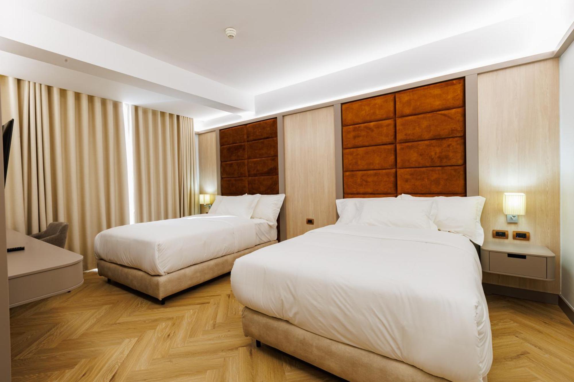 Hotel Fieri Экстерьер фото