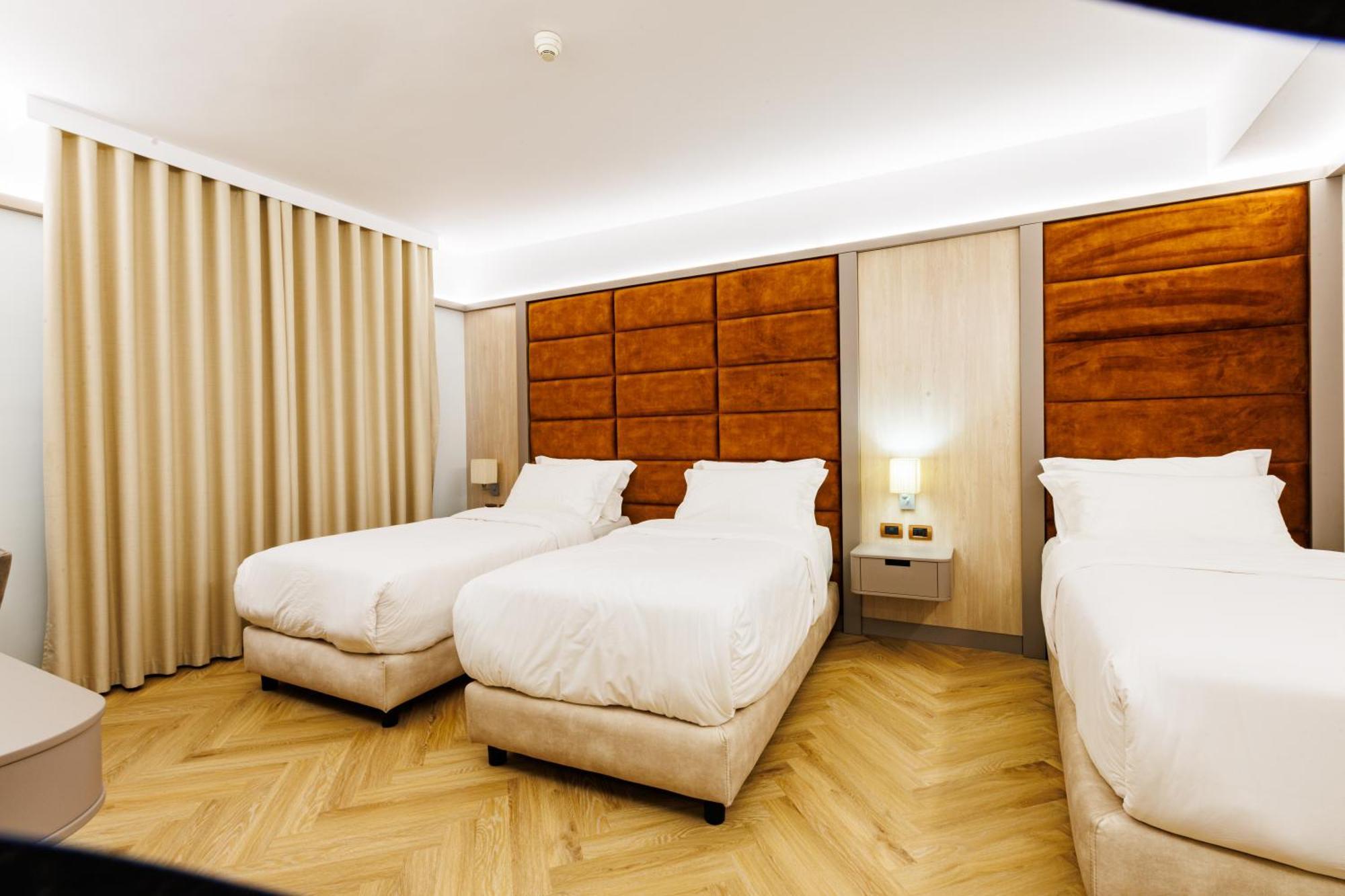 Hotel Fieri Экстерьер фото
