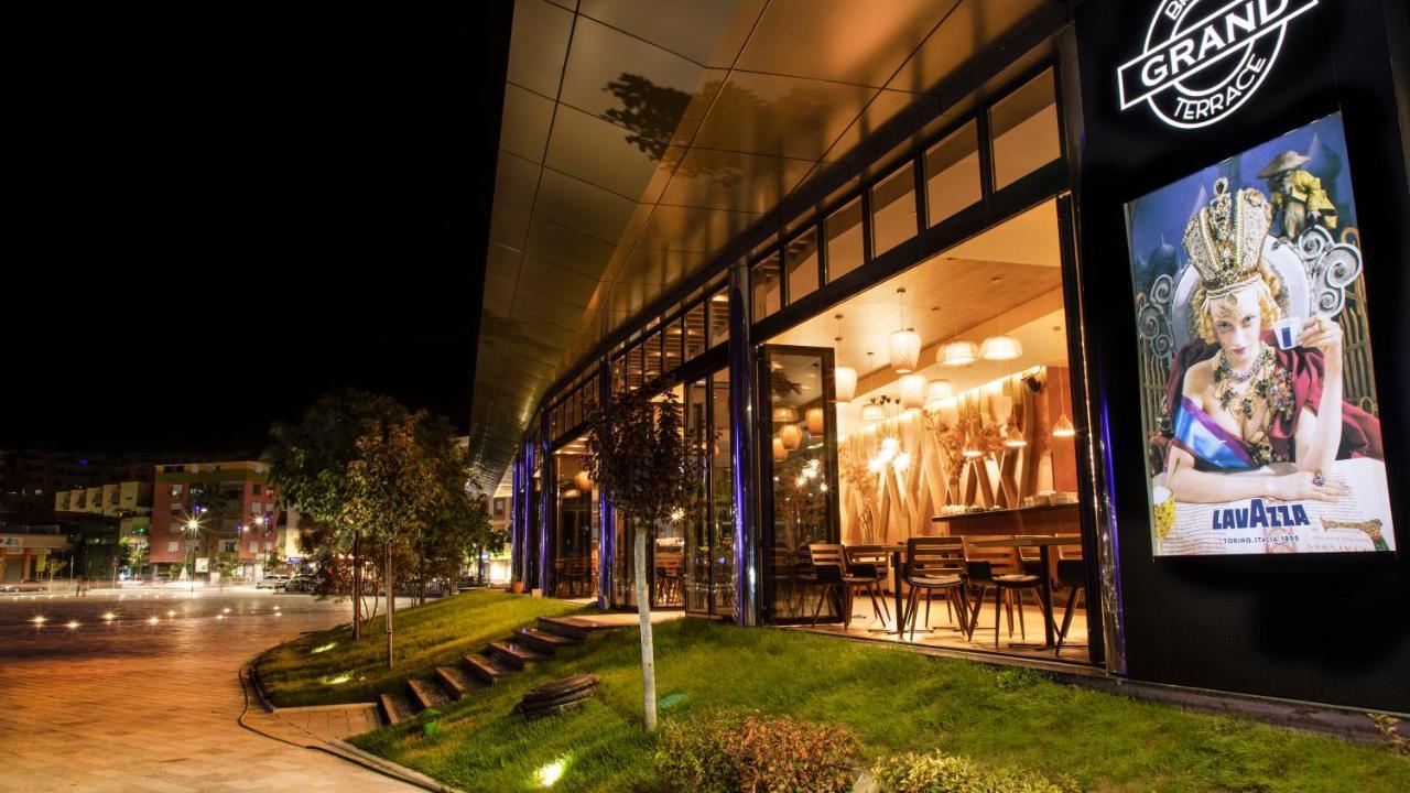 Hotel Fieri Экстерьер фото