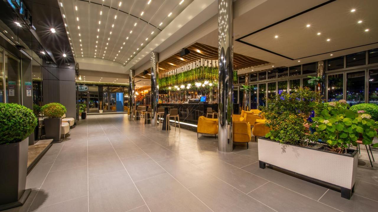 Hotel Fieri Экстерьер фото